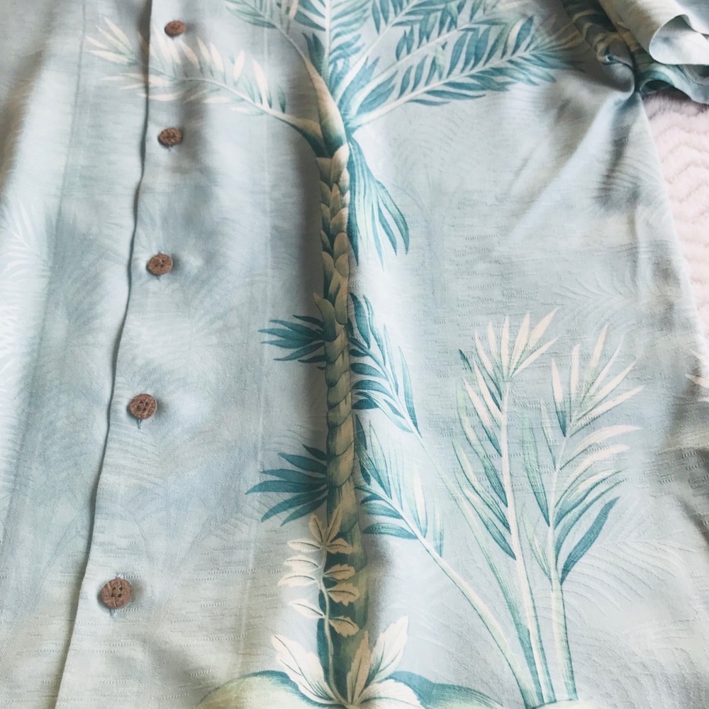 Tommy Bahama Hawaiian Mens 100% Silk Shirt - Picture 5 of 7